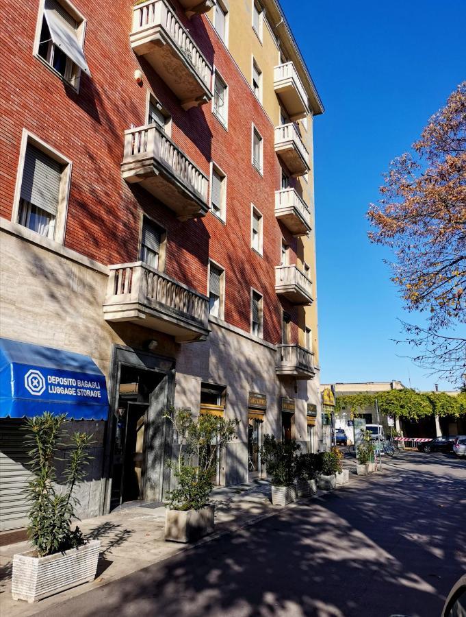 Express Traveller's Iii Front Station Fs Parking Privato Apartment *