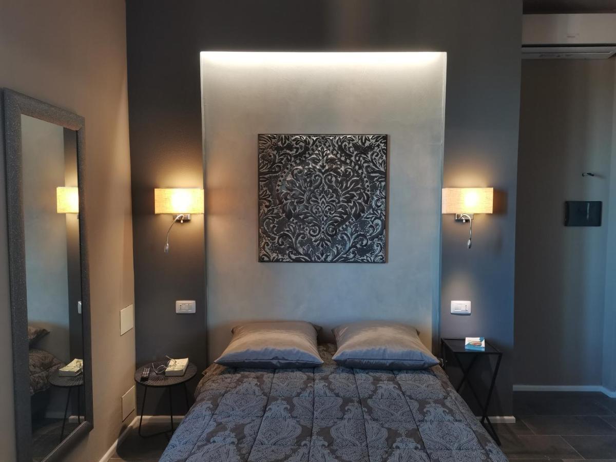 Apartemen Express Traveller's Iii Front Station Fs Parking Privato